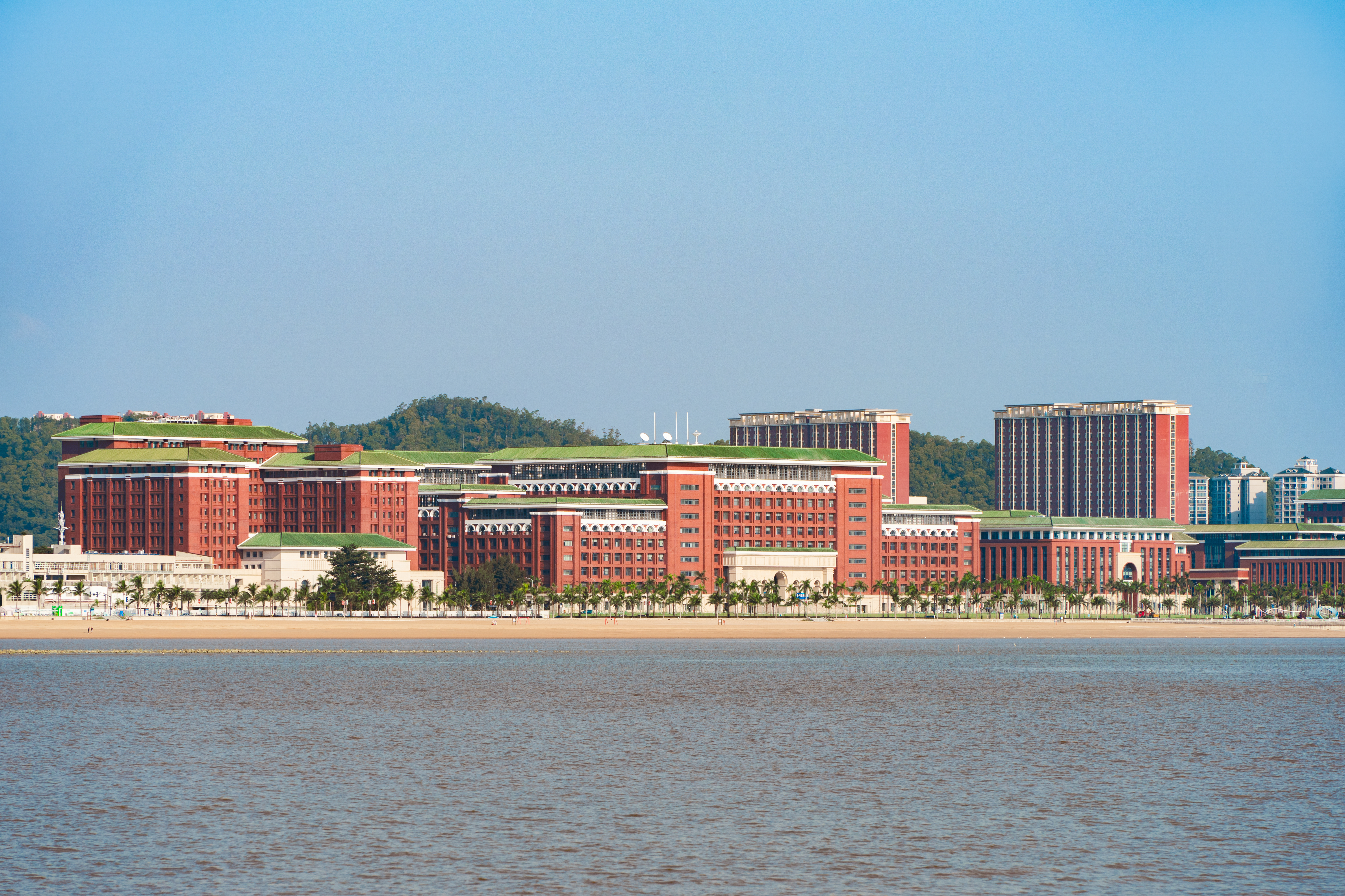 The Southern Marine Science and Engineering Guangdong Laboratory (Zhuhai) Welcomes Outstanding Young Talents Worldwide