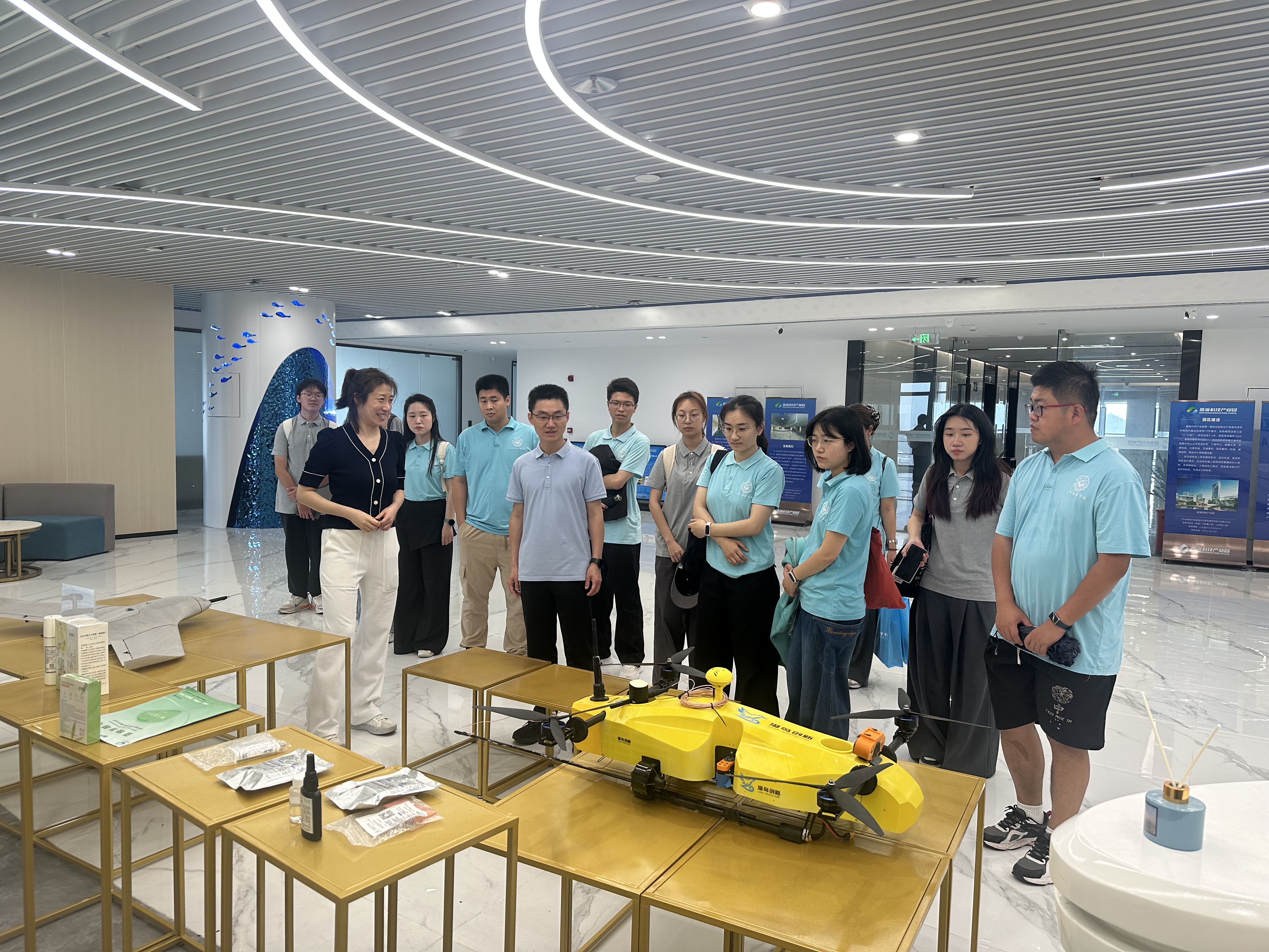 中山大学大气科学学院师生到访蓝海科技产业园