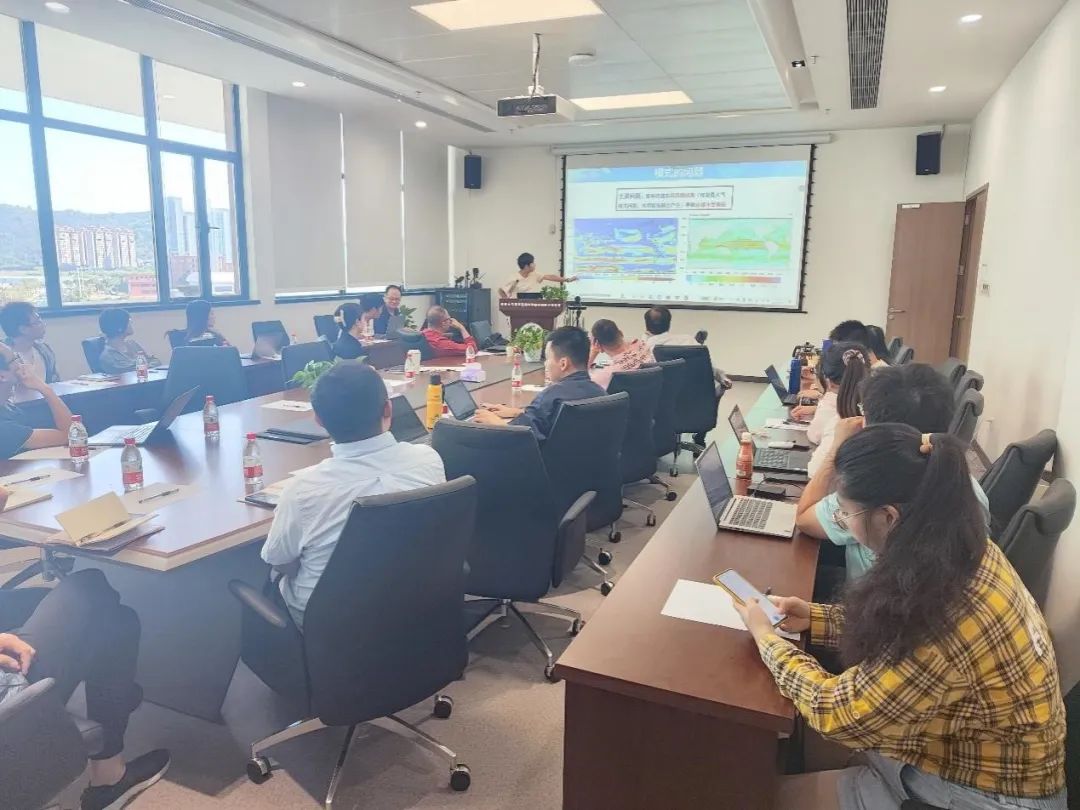 我实验室地球系统模式创新团队工作进展交流及参观大气科学学院空间天气系科普活动